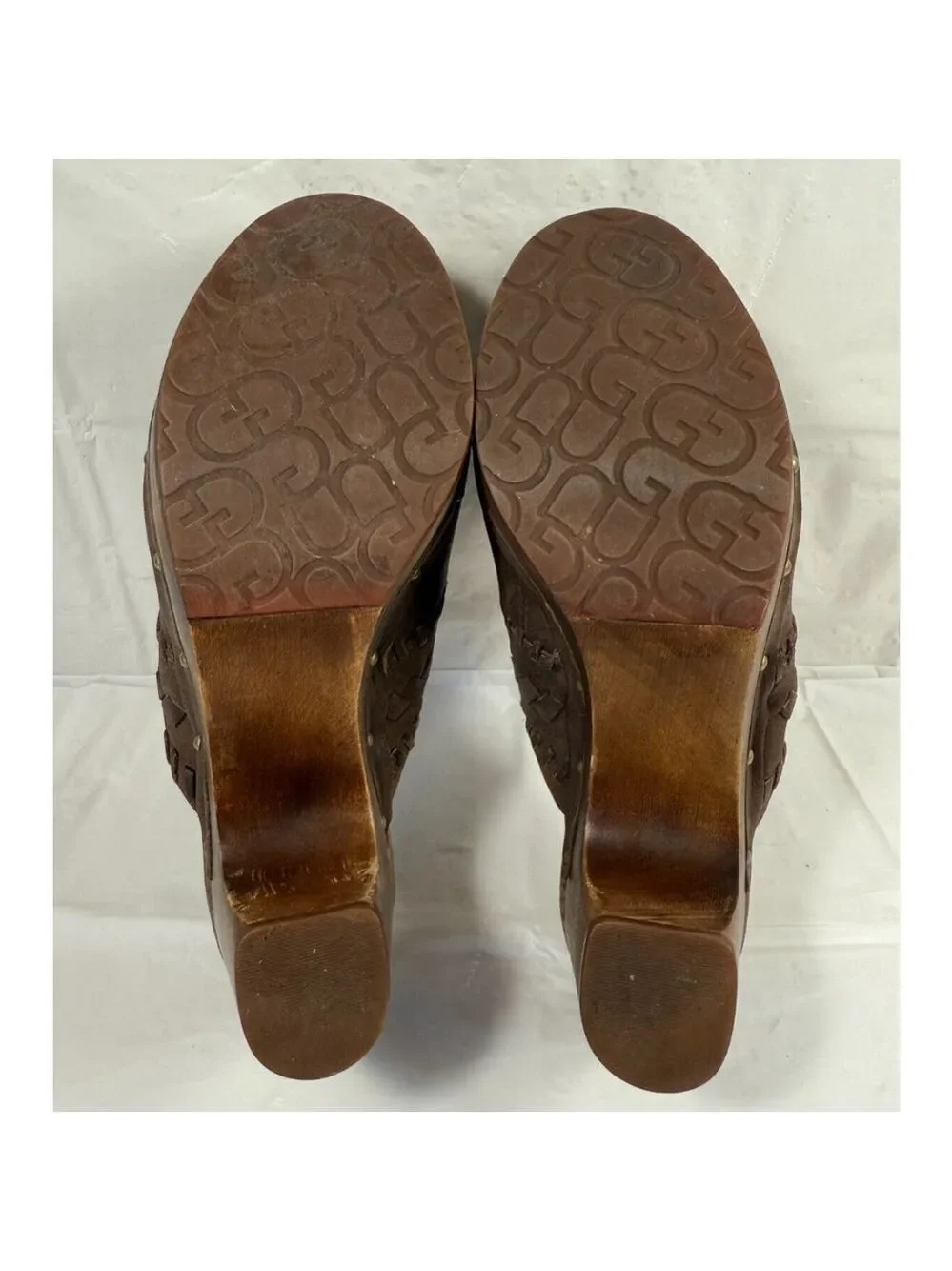 UGG Vivica 1957 Brown Leather Woven Studded Mule Clogs Y2K Size 6 shearling